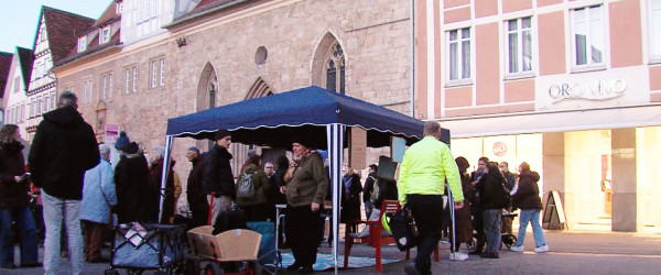 Marktplatzktion Wohnen ist ein Menschenrecht (Quelle: RIK)