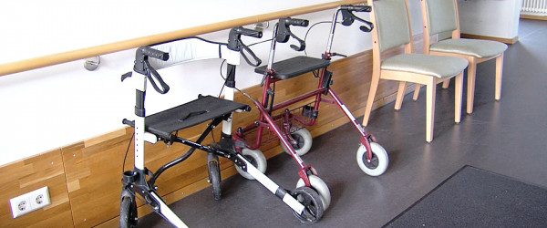 Rollatoren im Seniorenzentrum Gustav-Werner-Stift (Quelle: RIK)