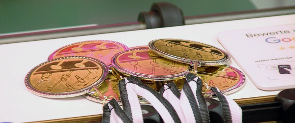 IHK ehrt Gewinner der Region (Quelle: RIK)